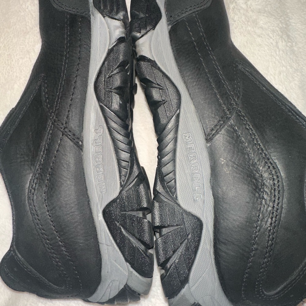 Merrell Black Slip on -Resistant Shoes